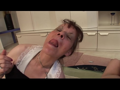 ❤️ Twee oumas en een oupa het 'n drietal ❤️ Porno fb op af.niceporn-tv.ru